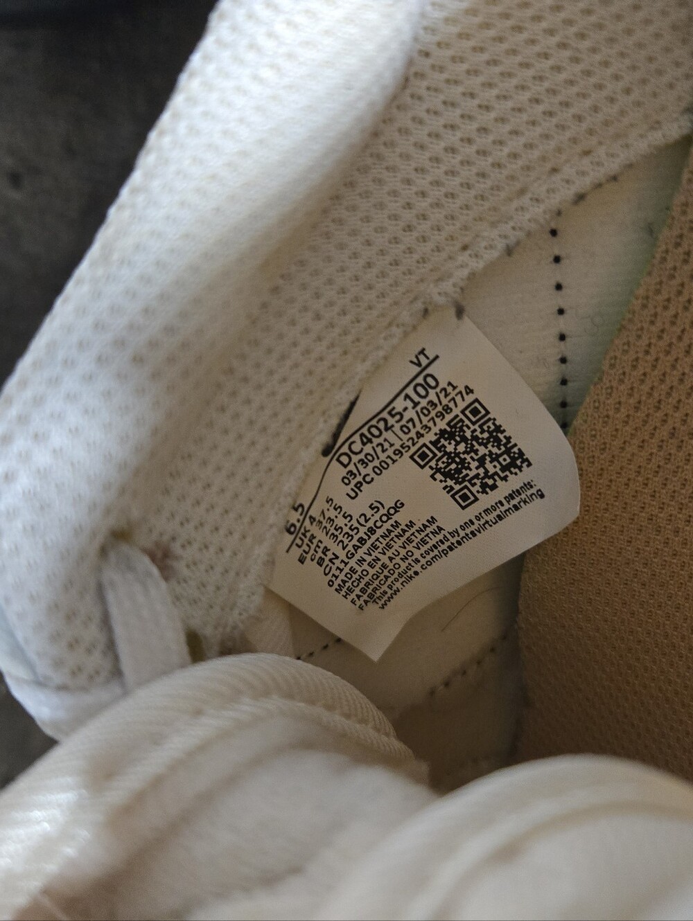 nike air max pre-day oatmeal sneakers - Picture 5 of 6